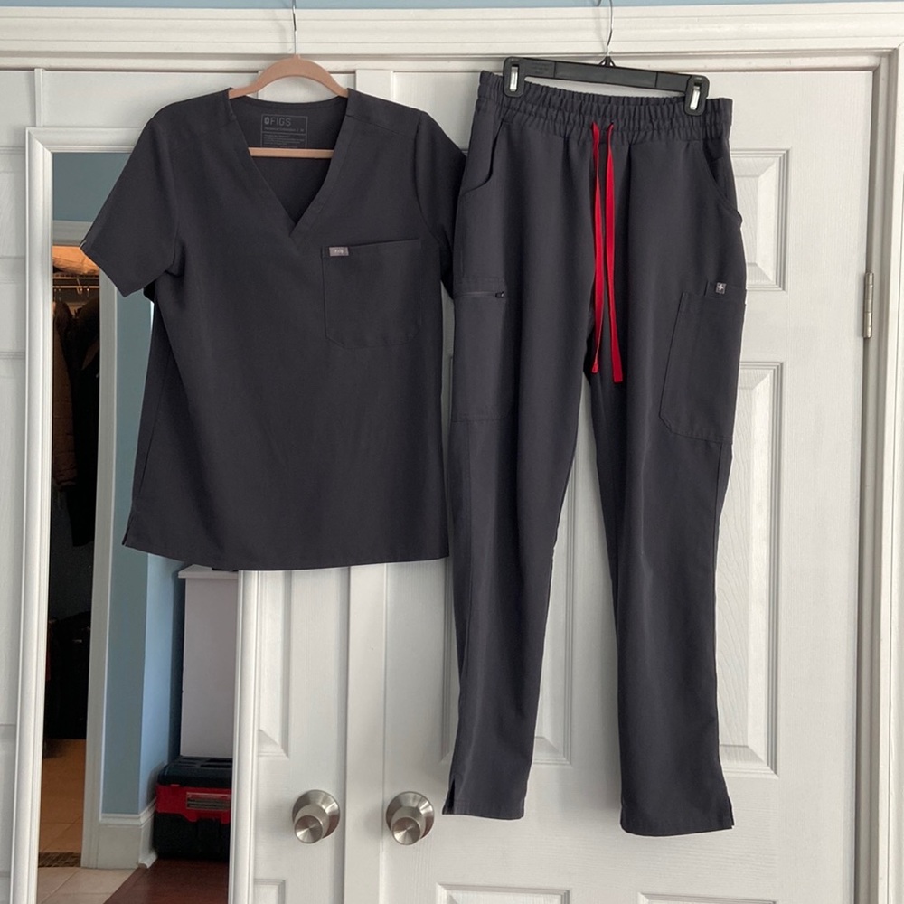 FIGS Charcoal MR High Waisted Yola and M Catarina Top